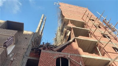انهيار جزئي لبرج مخالف تحت الإنشاء في أسيوط.. اعرف التفاصيل