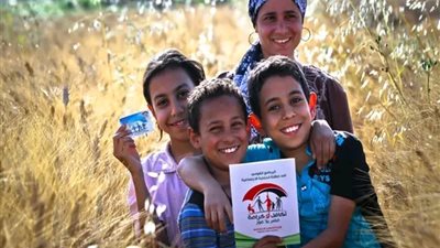 بدء صرف معاشات 