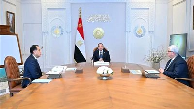 السيسي يوجه بتحويل البحث العلمي لمنتجات تدعم الاقتصاد واستمرار دعم مستشفيات غزة