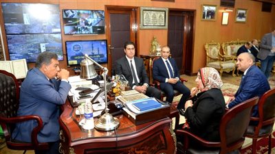 محافظ الدقهلية يستقبل ممثلي وزارة التنمية المحلية والاتصالات لمتابعة مستجدات منظومة حصر وإدارة أصول وأملاك الدولة