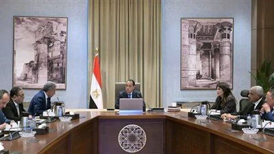 مدبولي يقود خطة شاملة لتطوير السياحة.. زيادة الطيران والفنادق وتسهيل التأشيرات