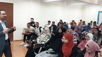المعهد الفني الصحي بقنا ينظم ندوة توعوية حول الأمراض الجلدية المعدية وطرق الوقاية منها