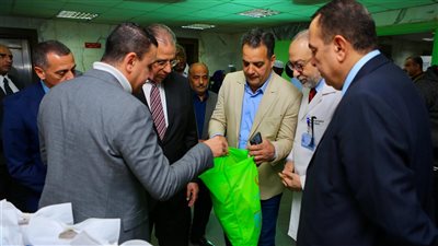 بالصور..نائب وزير الخارجية والهجرة و نائب محافظ أسوان  وسفير الكويت بالقاهرة يتفقدون توسعات مبادرة 