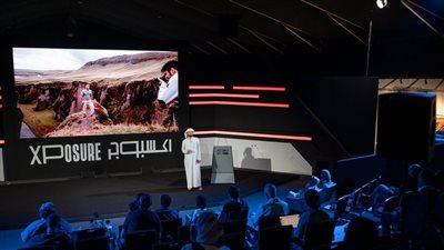 بالصور..المصوّر الإماراتي خليفة سلطان في 