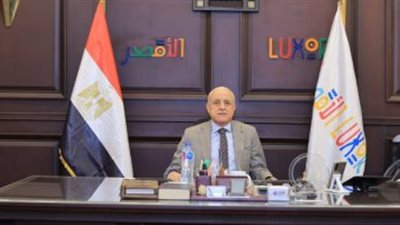 محافظ الأقصر يُحيل ملف أزمة انقطاع مياه الشرب لجهات التحقيق 