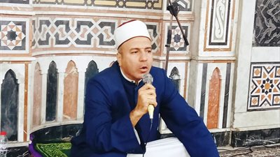 عالم أزهري: القرآن الكريم ما نزل على شيء إلا وزاده تشريفًا وتعظيمًا