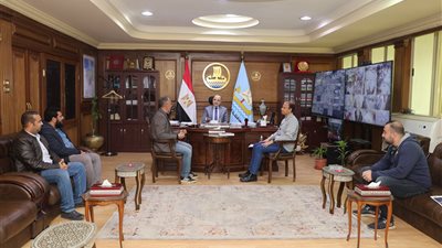 محافظ كفرالشيخ يناقش أعمال المرحلة الثالثة من تطوير وتنمية بحيرة البرلس