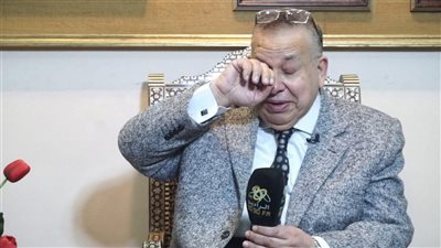 نقيب الأشراف يروي قصة إنجابه بعد 17 عامًا من الانتظار