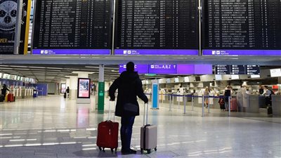 إضراب عمال مطار هامبورغ يؤثر على 1000 مسافر سويسري