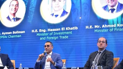 وزير الاستثمار: نسعى لجذب الاستثمارات الأجنبية وتيسير بيئة الأعمال في مصر