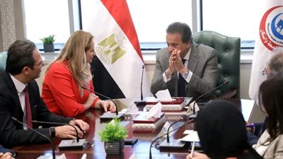 مصر تعزز ريادتها الطبية.. تعاون جديد لتطوير تقنيات القلب والأعصاب