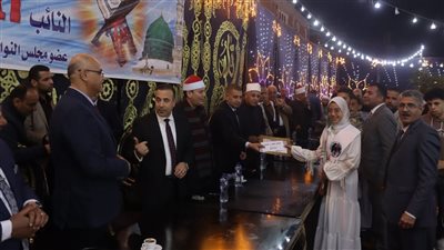 محافظ القليوبية يكرم 500 من حفظه القران الكريم بمركز طوخ