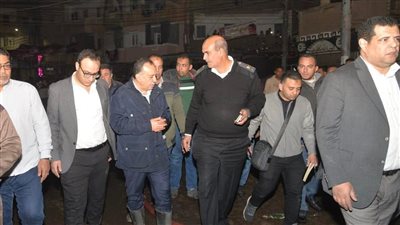 محافظ أسيوط يتابع أعمال السيطرة على حريق بمحل ملابس بمدينة منفلوط