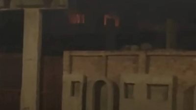 حريق يلتهم مصنع 
