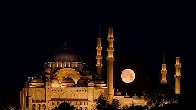 موعد اكتمال بدر رمضان.. وأطول ساعات الصيام في هذا يوم 