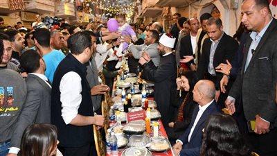 وزير الأوقاف: إفطار المطرية نموذج شعبي فريد يعكس الأمان والتلاحم والفرحة