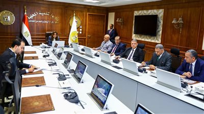 وزيرة التنمية المحلية لسكرتيري عموم المحافظات: مش عايزين نقعد في المكاتب ونسيب مشاكل الناس بدون حل