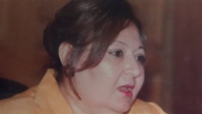 مصانع التجميل تطالب بإنهاء تداخل الجهات الرقابية وإعادة الصناعة لهيئة التنمية الصناعية