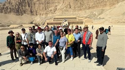القوات المسلحة تنظم زيارة للملحقين العسكريين العرب والأجانب إلى عدد من الوحدات العسكرية والمزارات السياحية والتاريخية