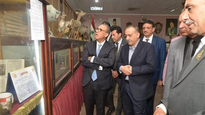 محافظ أسيوط ووزيرا الخارجية والرياضة يتفقدون مدارس فنية وعسكرية