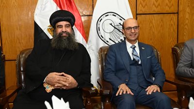 وفد كنسي في ضيافة جامعة أسيوط لتهنئة المسلمين بعيد الفطر