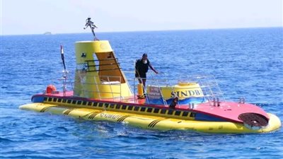 غرق غواصة سياحية في الغردقة.. مصرع 6 أشخاص وإصابة 9 آخرين
