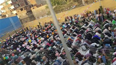 ساحات الصلاة بمراكز الشباب والأندية فى كفر الشيخ تستقبل آلاف المصلين