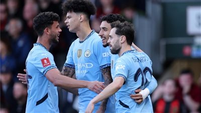 مواجهة قوية في الدوري الإنجليزي.. مانشستر سيتي يستضيف وولفرهامبتون ومرموش تحت الأضواء