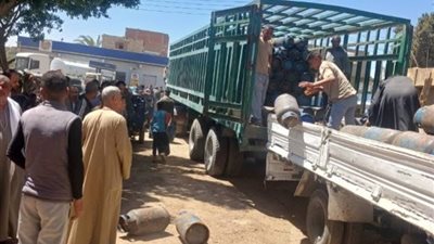 محافظ أسيوط يشدد على متابعة الخدمات ومراقبة الأسواق لمنع الاحتكار