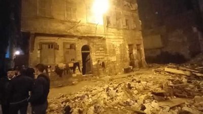 إصابة 11 شخصًا إثر انهيار جزئي بعقار في محرم بك بالإسكندرية