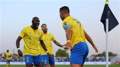 الهلال يواجه النصر في قمة الدوري السعودي: موعد المباراة والقنوات الناقلة والتشكيل المتوقع