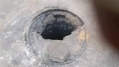 سقوط 4 أشخاص في بلاعة صرف صحي بالشرقية.. جهود مكثفة لإنقاذهم