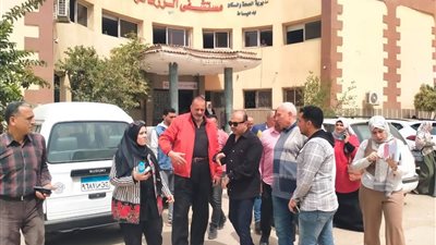 السكرتير العام المساعد بدمياط يتفقد القطاعات الصحية والتعليمية بالزرقا