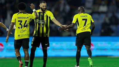 الاتحاد يواجه العروبة في اختبار مهم بدوري روشن: العميد يسعى للعودة للمسار الصحيح