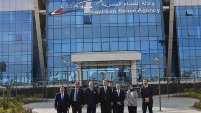 محافظ دمياط يبحث مع وكالة الفضاء المصرية آفاق التعاون التعليمي والتكنولوجي