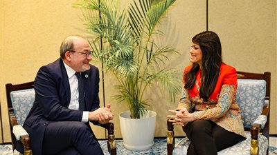 وزيرة التخطيط تبحث مع رئيس الوكالة الفرنسية مستقبل التعاون وتفعيل الاتفاقيات