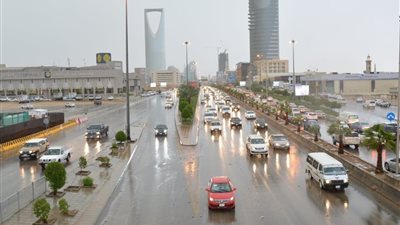 تحذير من الأرصاد: أمطار خفيفة ورياح نشطة على نجران حتى الثامنة مساءً