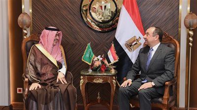 استقبال سفير السعودية بالقاهرة لتعزيز التعاون المشترك بين البلدين 