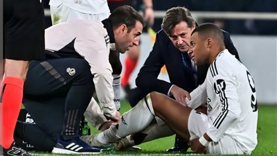 إصابة مبابي هل تمنعه من كلاسيكو نهائى كأس ملك اسبانيا 