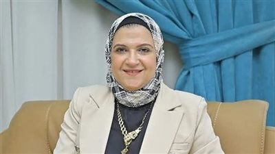كلية الإعلام بجامعة الأزهر تهنئ الدكتورة ولاء العقاد بتولي عمادة الكلية بنات