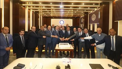موانئ البحر الأحمر توقع عقدًا لبناء قاطرتين بحريتين بأيادٍ مصرية لدعم البنية التحتية البحرية