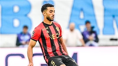 ناقد رياضي يشيد بأداء محمد عبدالمنعم ويطالب الأهلي بالتعاقد معه