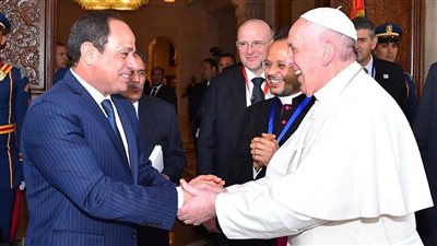 الرئيس السيسي يعزي الفاتيكان: البابا فرنسيس رمز العطاء والرحمة يودّع العالم