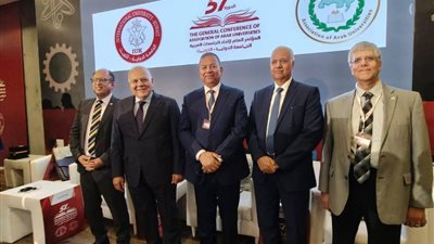 جامعة العلمين الدولية تشارك في المؤتمر العام لإتحاد الجامعات العربية بالكويت