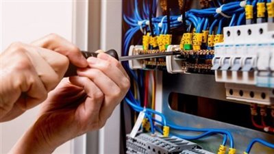 ضبط 4716 قضية سرقة تيار كهربائي خلال حملة أمنية مكبرة