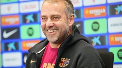 برشلونة يتحرك لتأمين مستقبل فليك بعقد جديد حتى 2027