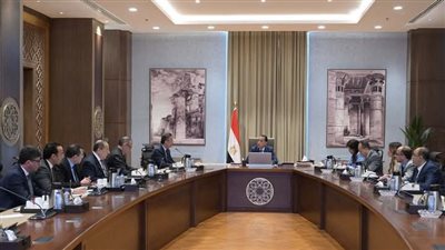 مدبولى: توافر السلع بكميات كبيرة فى مختلف الأسواق وهو مايتحقق