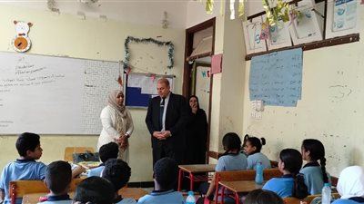 وكيل تعليم قنا يشدد علي ربط الدرجات بالمستوى الفعلي والحقيقي للتلاميذ بالمدارس
