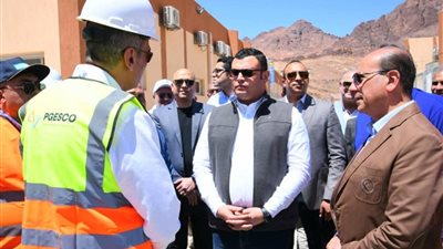 وزير الإسكان يتابع ميدانيًا تقدم أعمال 