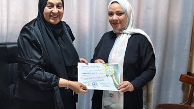 «أية موسى».. أخصائي صحافة مثالي بتعليم قنا